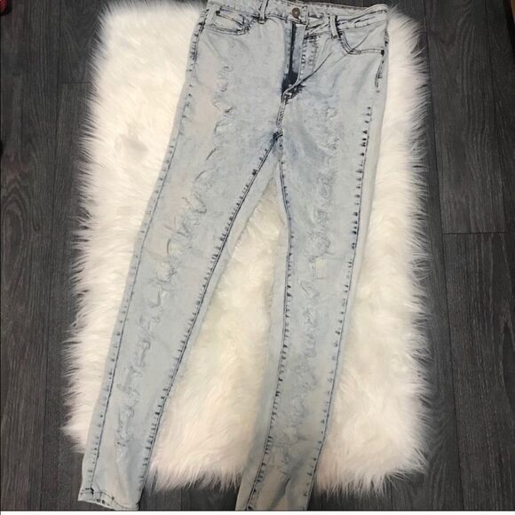 JC & JQ washed out light ripped Size 9 jeans - Picture 2 of 8